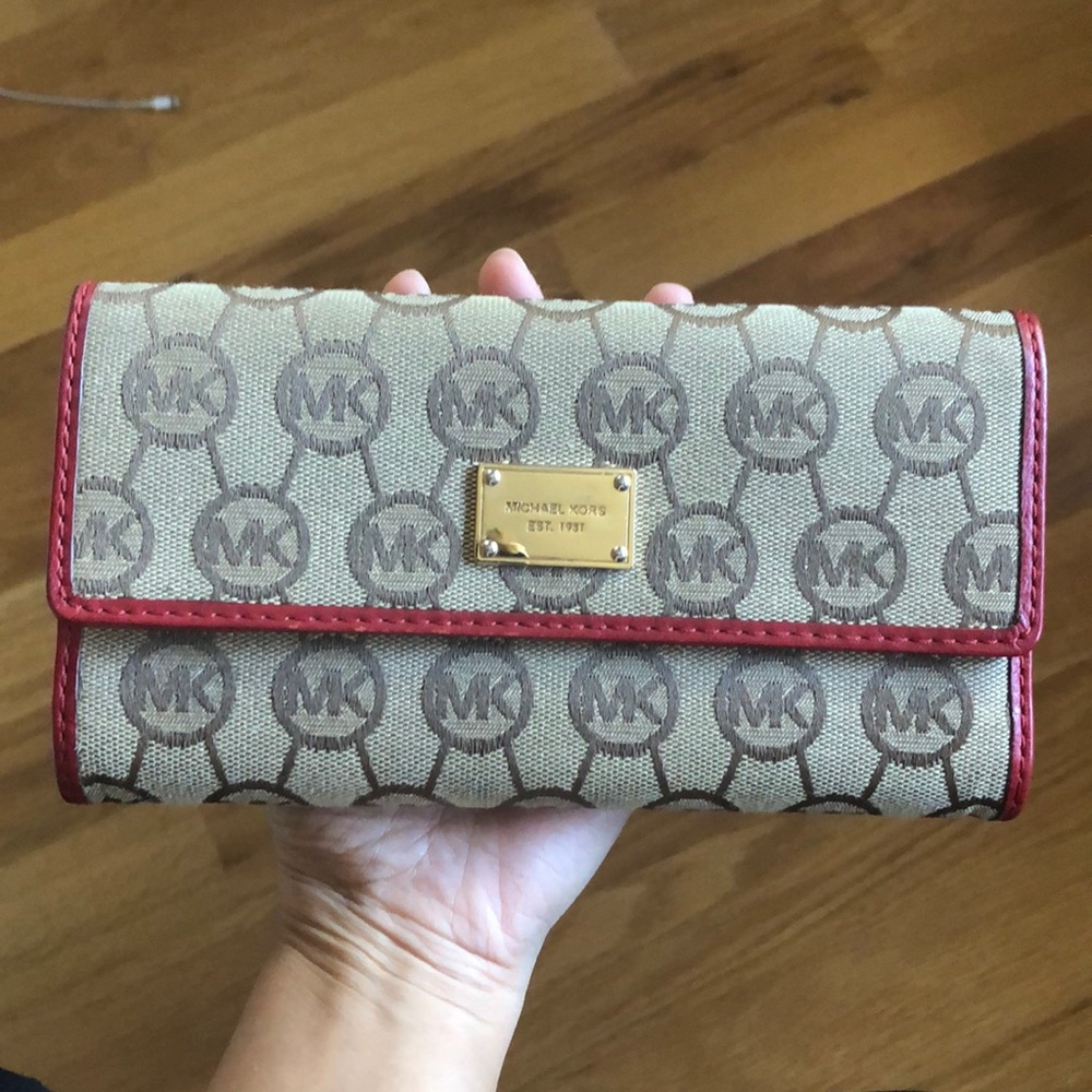 Michael Kors wallet